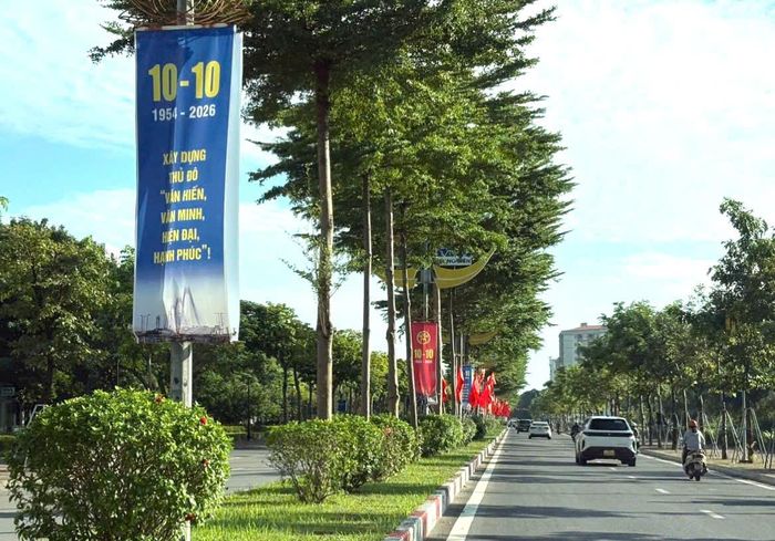Hướng về 72 năm Ngày Giải phóng Thủ đô, Đảng bộ, chính quyền và nhân dân phường Việt Hưng quyết tâm chung sức xây dựng Thủ đô "Văn hiến, văn minh, hiện đại, hạnh phúc". Ảnh: PV