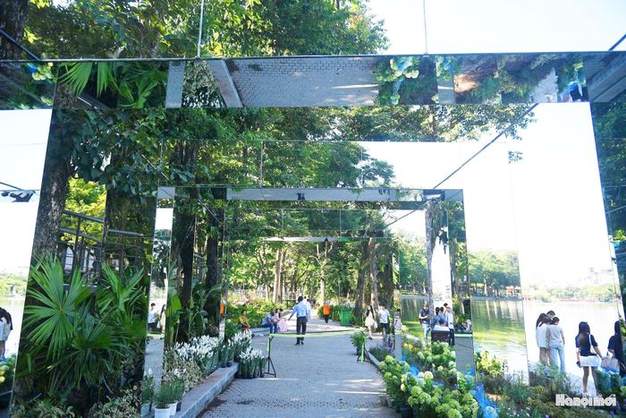 “Dải lụa ký ức” được triển khai theo hình thức xã hội hóa, không sử dụng ngân sách nhà nước. Theo phương án, thời gian trưng bày dự kiến từ ngày 8/10 đến hết ngày 2/12.