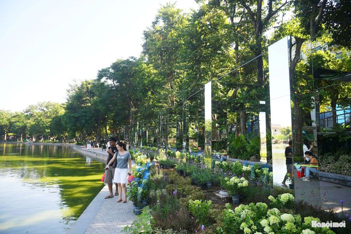 Không gian này được triển khai theo hướng tạm thời, dự kiến phục vụ người dân và du khách từ ngày 8/10 đến hết 2/12/2026, sau đó các hạng mục sẽ được tháo dỡ, hoàn trả hiện trạng khu vực.