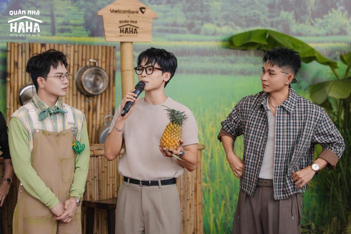 Duy Khánh và Jun Phạm hội ngộ đồng đội Thơm (Da LAB) tại họp báo ra mắt "Quán nhà Haha".