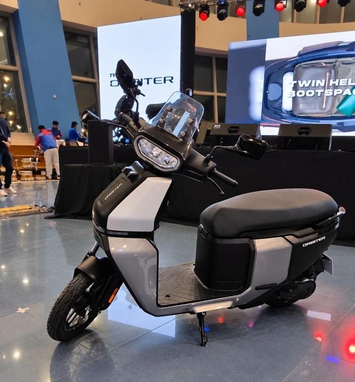 Orbiter được trang bị mô-tơ điện không chổi than đặt tại bánh sau