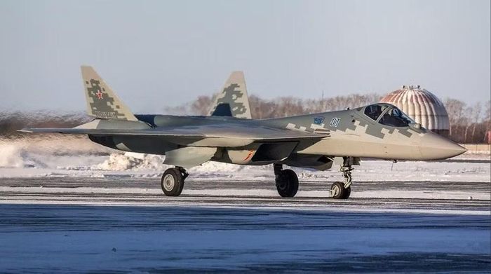 Hindustan Aeronautics Limited (HAL) - công ty đã sản xuất tiêm kích Su-30MKI theo giấy phép của Nga trong những năm gần đây được coi là ứng cử viên hàng đầu cho việc lắp ráp Su-57 tại Ấn Độ, theo ấn phẩm Rossiyskaya Gazeta.