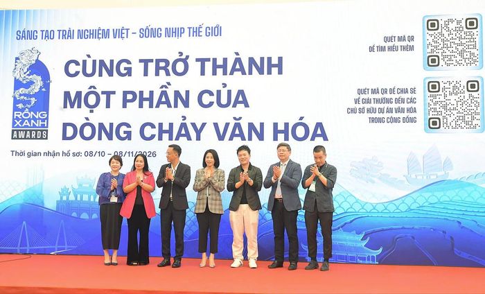Giải thưởng Văn hóa Sáng tạo - Việt Nam Rồng Xanh Awards 2026 chính thức được công bố với thông điệp “Sáng tạo trải nghiệm Việt - Sống nhịp thế giới” nhận hồ sơ từ nay đến hết 8/11/2026.