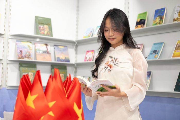  Hình ảnh tại gian hàng của đại diện TP.HCM tại Hội sách Frankfurt. Ảnh: Đức Huy. 