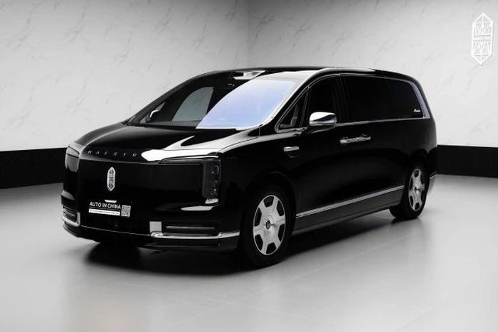 Thời điểm ra mắt, Maextro V800 được gọi là "Rolls-Royce Temu". Ảnh: Auto in China. 