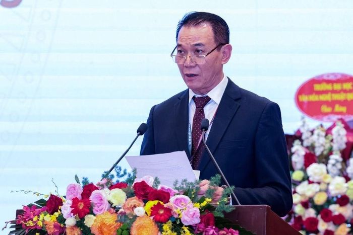 Chủ tịch Hội Nghệ sĩ Múa Việt Nam khóa VII Phạm Anh Phương phát biểu khai mạc Đại hội