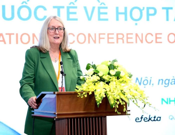 Nữ Nam tước Smith xứ Malvern, Quốc vụ khanh phụ trách Kỹ năng, Bộ Giáo dục Vương quốc Anh phát biểu tại Hội nghị