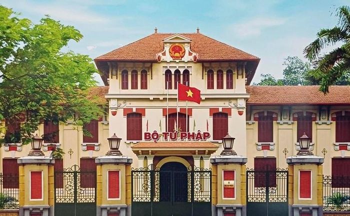 Cơ cấu tổ chức của Bộ Tư pháp gồm 20 đơn vị