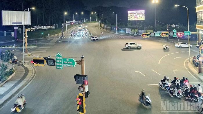 Hệ thống ITS đã được triển khai thử nghiệm thời gian qua tại nút giao ngã năm Đại học, phường Lâm Viên-Đà Lạt. (Ảnh: BẢO VĂN)