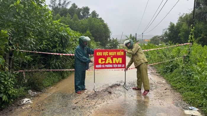 Đà Nẵng kích hoạt phương án ứng phó mưa lớn kéo dài. (Ảnh: QUANG CƯỜNG)