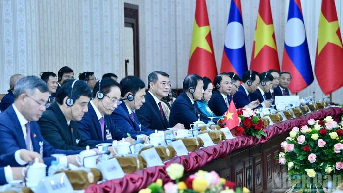 Thủ tướng Lê Minh Hưng và lãnh đạo các ban, bộ, ngành Việt Nam tham dự hội đàm. (Ảnh: THANH GIANG)