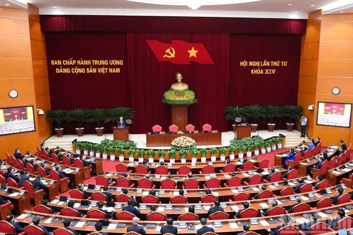 Quang cảnh phiên bế mạc Hội nghị lần thứ tư Ban Chấp hành Trung ương Đảng Cộng sản Việt Nam khóa XIV.