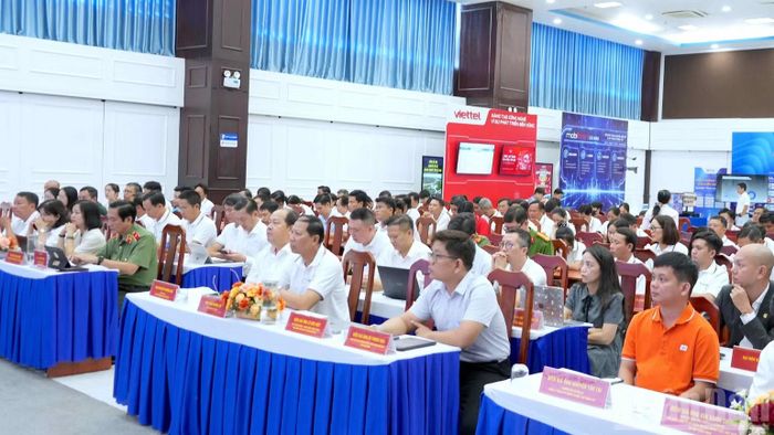 Đông đảo đại biểu là quản lý và chuyên gia tham dự hội thảo chuyên đề tại Cà Mau. (Ảnh: HỮU TÙNG)
