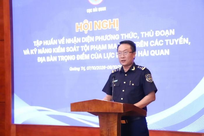 Ông Đặng Văn Đức, Phó Chi cục trưởng Chi cục Điều tra chống buôn lậu phát biểu tại hội nghị. (Ảnh: CHQ)