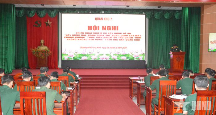 Toàn cảnh hội nghị. 