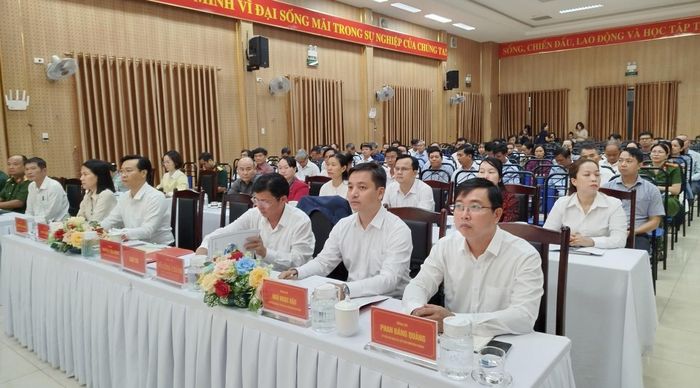 Bí thư Đảng ủy, Chủ tịch HĐND phường An Khê Nguyễn Lê Mậu Cường phát biểu tại Hội nghị.