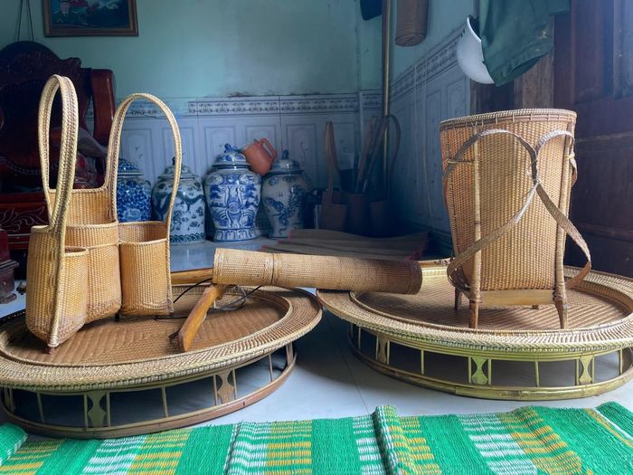 Những sản phẩm được tạo ra từ bàn tay của nghệ nhân Hốih Plát.