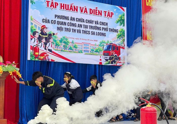 Hướng dẫn học sinh kiến thức cơ bản về PCCC, CNCH