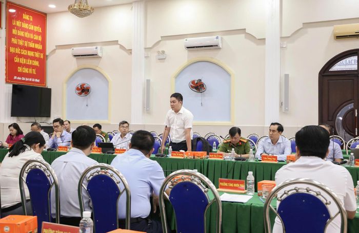  Ông Trương Tấn Nghiệp, Phó Trưởng Ban Công tác xã hội, UBMTTQ Việt Nam Thành phố: Thời gian qua, chuyển đổi số và phong trào "Bình dân học vụ số" đã tạo được tiếng vang lớn, 