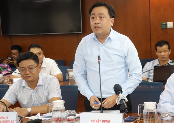  Ông Phạm Quốc Huy, Phó Trưởng Phòng Hạ tầng kỹ thuật, Sở Xây dựng TPHCM chia sẻ thông tin tại họp báo chiều ngày 8-10 