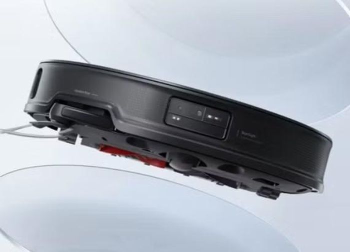 Robot có chổi kép DuoDivide chống rối, khung gầm AdaptiLift vượt chướng ngại vật, trạm đa năng giặt giẻ bằng nước nóng và tự gom bụi tiện lợi.