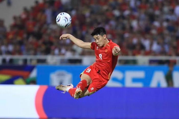 Tiền đạo Nguyễn Đình Bắc bị treo giò 2 trận tại Asian Cup 2027. Ảnh: Minh Tú.