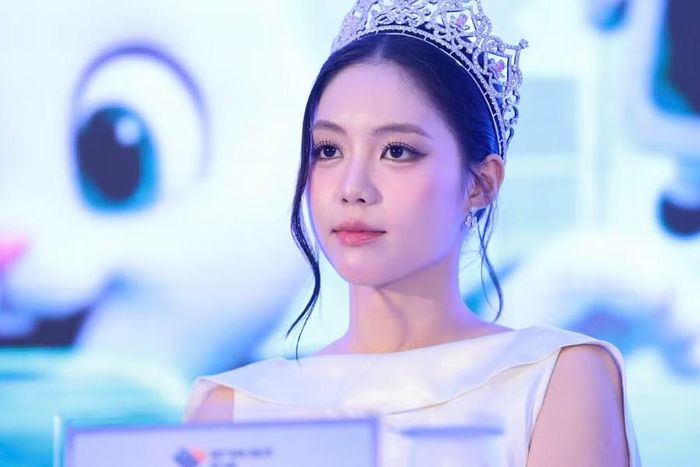 Đại sứ hình ảnh của chương trình - Á hậu Trần Ngọc Châu Anh.