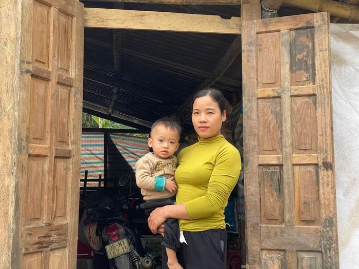 Người dân xã Yên Nhân mong sớm hoàn thành khu tái định cư để dựng nhà.
