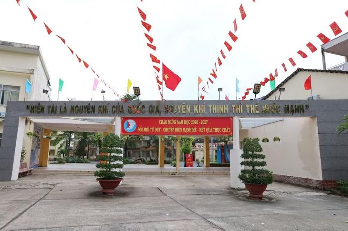 Một góc Trường THPT chuyên Phan Ngọc Hiển.