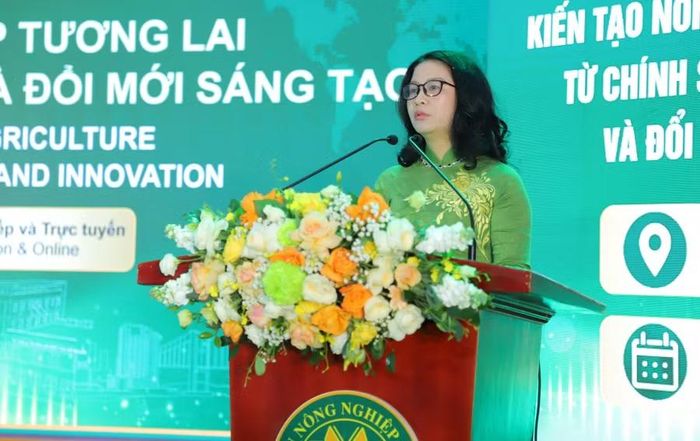 PGS.TS Trương Đình Hoài - Phó Trưởng khoa Thủy sản, Học viện Nông nghiệp Việt Nam phát biểu tại hội thảo.