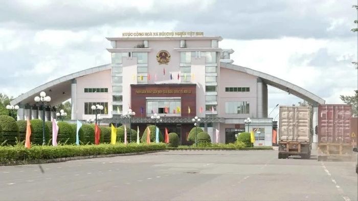Hợp tác kinh tế, thương mại, đầu tư và du lịch tiếp tục là những điểm sáng và là những lĩnh vực hợp tác quan trọng trong tổng thể quan hệ Việt Nam-Campuchia. (Nguồn: VnEconomy)