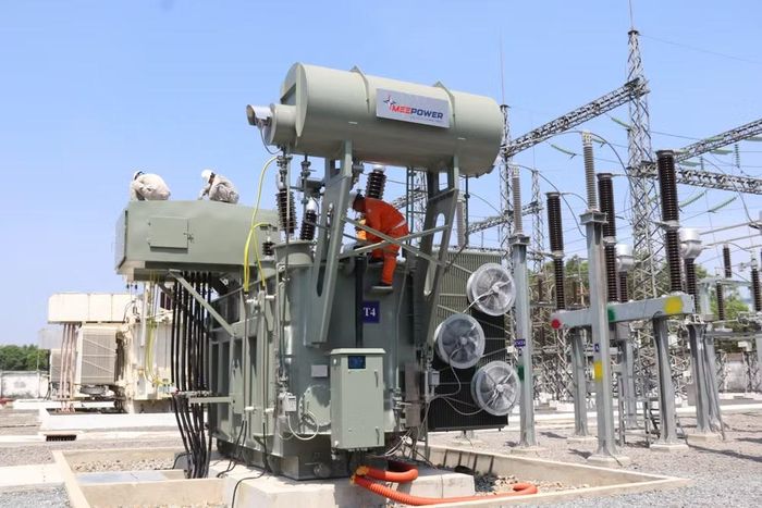 Máy biến áp (MBA) thứ 3 tại Trạm biến áp 110kV An Phước (thành phố Đồng Nai) được EVNSPC đóng điện, đưa vào vận hành từ tháng 4/2026, góp phần tăng cường năng lực cung cấp điện cho khu vực phía Nam tỉnh Đồng Nai, đặc biệt là địa bàn Long Thành và các khu công nghiệp trọng điểm.