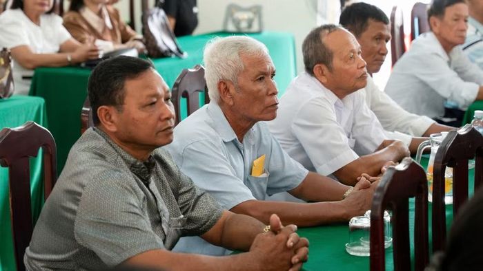 Đông đảo bà con địa phương người đồng bào Khmer đến tham dự. (Ảnh: Trí Trần)