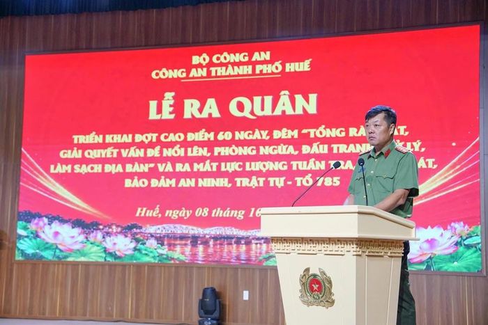 Đại tá Nguyễn Đình Dương, Giám đốc Công an thành phố phát biểu tại buổi Lễ. (Ảnh: CACC)