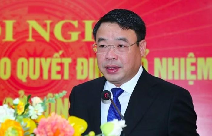 Bị can Trần Anh Chung (nguyên Chủ tịch UBND TP Thanh Hóa, nguyên Giám đốc Sở Công Thương tỉnh Thanh Hóa).