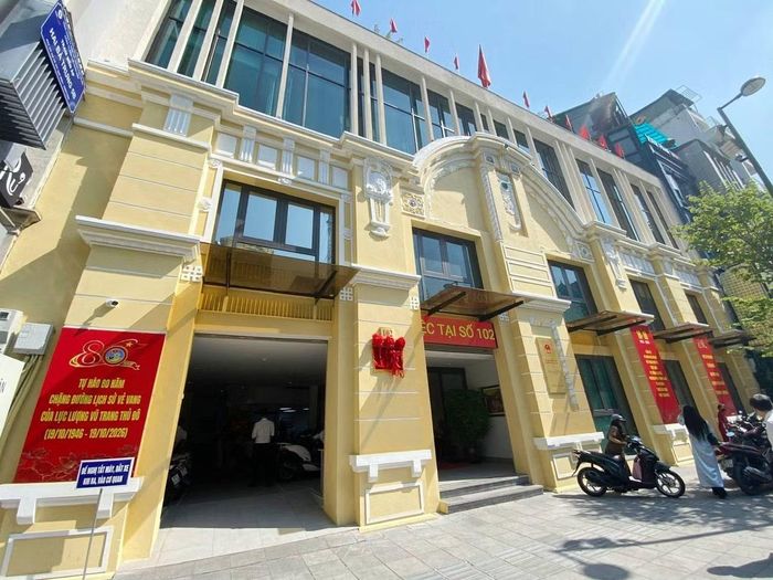  Trụ sở UBND phường Cửa Nam tại số 102 phố Hai Bà Trưng. Ảnh: TP. 