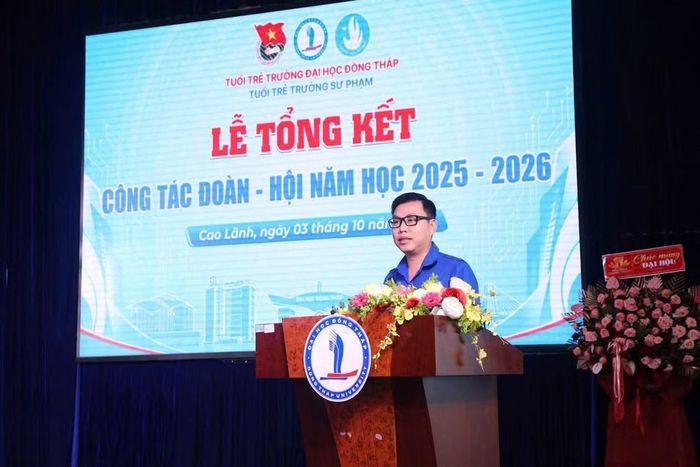 Anh Nguyễn Trí Túc phát biểu trong dịp tổng kết công tác Đoàn - Hội.