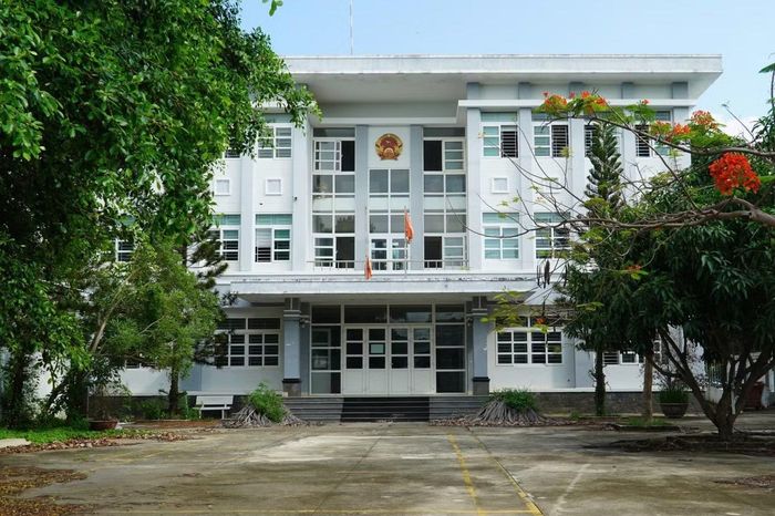 Đến ngày 30/9, toàn tỉnh có 1.238 cơ sở nhà, đất dôi dư, trong đó 428 cơ sở đã được xử lý xong; còn 810 cơ sở tiếp tục được theo dõi và xử lý