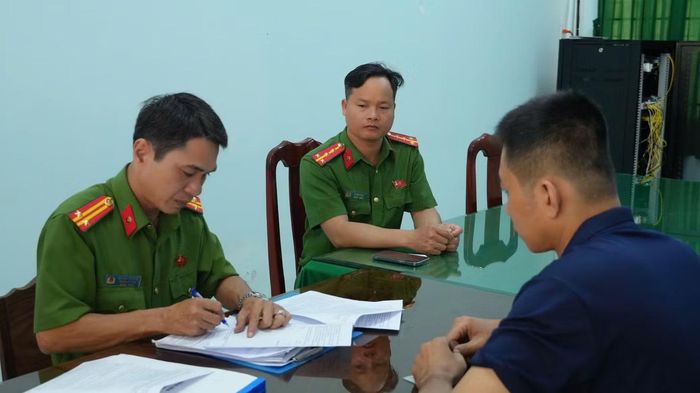 Nguyễn T. T. làm việc tại cơ quan công an.