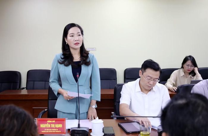 Bà Nguyễn Thị Hạnh, Ủy viên BTV, Trưởng Ban Tuyên giáo Thành ủy, phát biểu tại hội nghị.