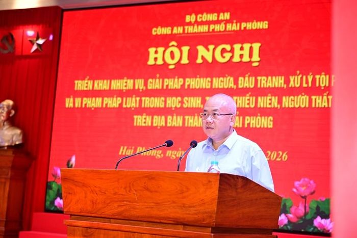  Chủ tịch UBND TP Hải Phòng Đỗ Thành Trung phát biểu tại Hội nghị. Ảnh CAHP