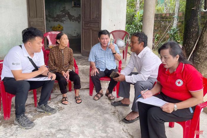 Dịp này, Hội Chữ thập đỏ tỉnh cũng chỉ đạo các đơn vị ở cơ sở triển khai việc khảo sát nhu cầu hỗ trợ sửa chữa nhà ở của người dân vùng bị ảnh hưởng bởi thiên tai. Chương trình được triển khai từ nguồn kinh phí 2,95 tỷ đồng do Tổ chức Habitat for Humanity International (Hoa Kỳ) tài trợ.