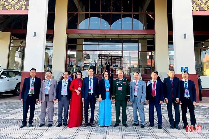Các đại biểu đoàn Hà Tĩnh tham dự hội nghị.