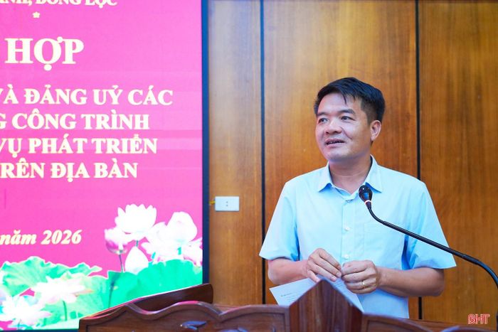 Đồng chí Trần Nhật Tân - Ủy viên BTV, Trưởng ban Nội chính Tỉnh ủy phát biểu chỉ đạo tại lễ ký kết.