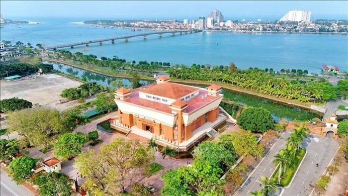 Bảo tàng tỉnh Quảng Trị - nơi nhiều hiện vật, tư liệu quý về lịch sử và văn hóa được lưu giữ và từng bước số hóa. Ảnh: TTXVN phát.