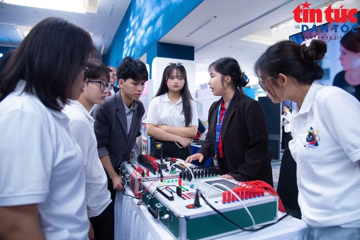 Một dây truyền hỗ trợ trong nghiên cứu khoa học công nghệ các trường đại học.