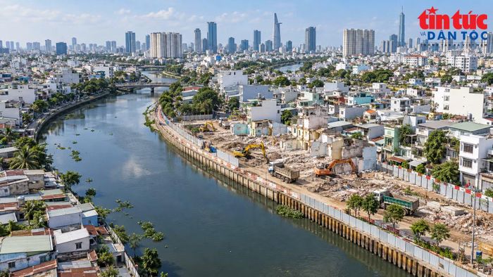 Các dự án đầu tư công về hạ tầng giao thông được TP Hồ Chí Minh đẩy mạnh giải ngân sớm.