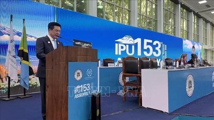 Phó Chủ tịch Quốc hội Nguyễn Hồng Diên phát biểu tại Phiên thảo luận chung cấp cao Đại hội đồng lần thứ 153 của Liên minh Nghị viện Thế giới (IPU-153). Ảnh: Hoàng Nhương/TTXVN