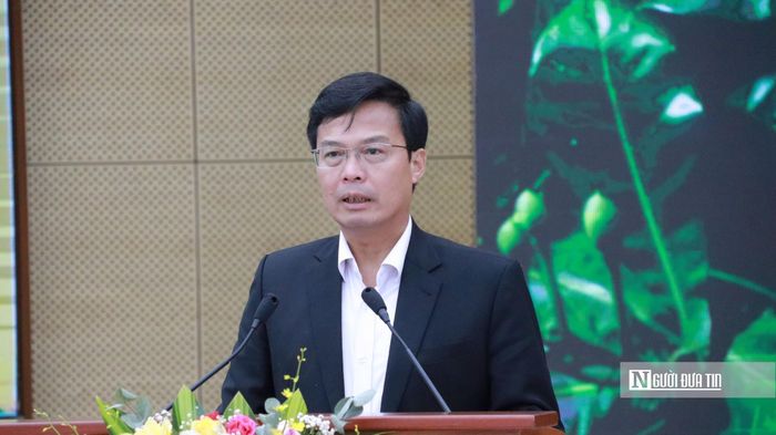 Ông Đinh Văn Tuấn - Phó Chủ tịch UBND tỉnh Lâm Đồng - phát biểu tại buổi họp báo.