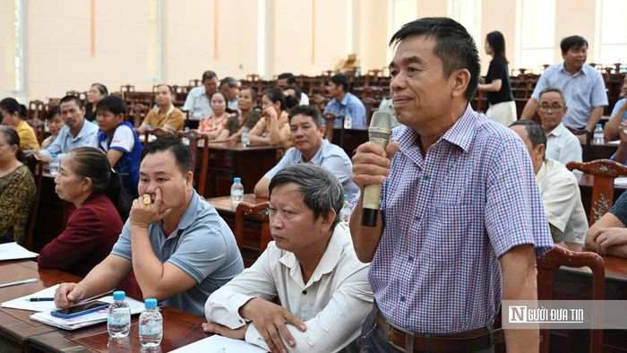 Cử tri Nguyễn Văn Hưng phản ánh những vướng mắc trong quá trình giải phóng mặt bằng, thi công tuyến ĐT.741.